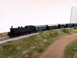 Der Frühpersonenzug in Richtung Simmering