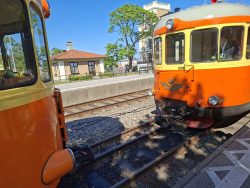 Zwei YP-Triebwagen kurz vor dem "Kuss"